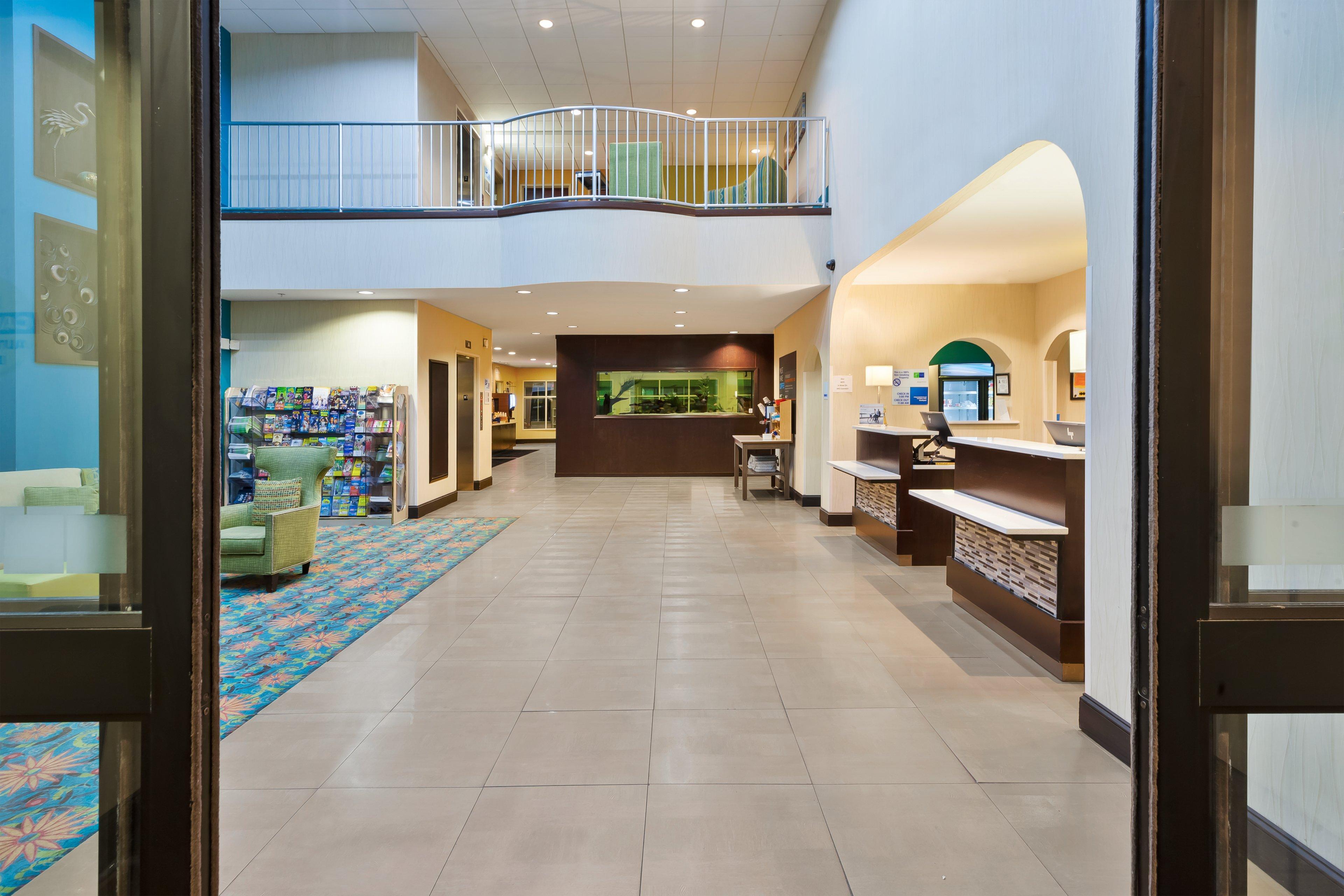 Express & Southport - Area By Ihg