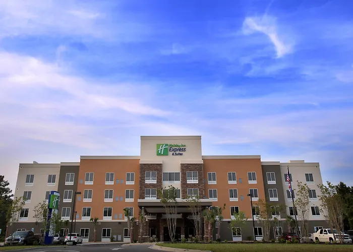 Holiday Inn Express & Suites Southport - Oak Island Area By Ihg