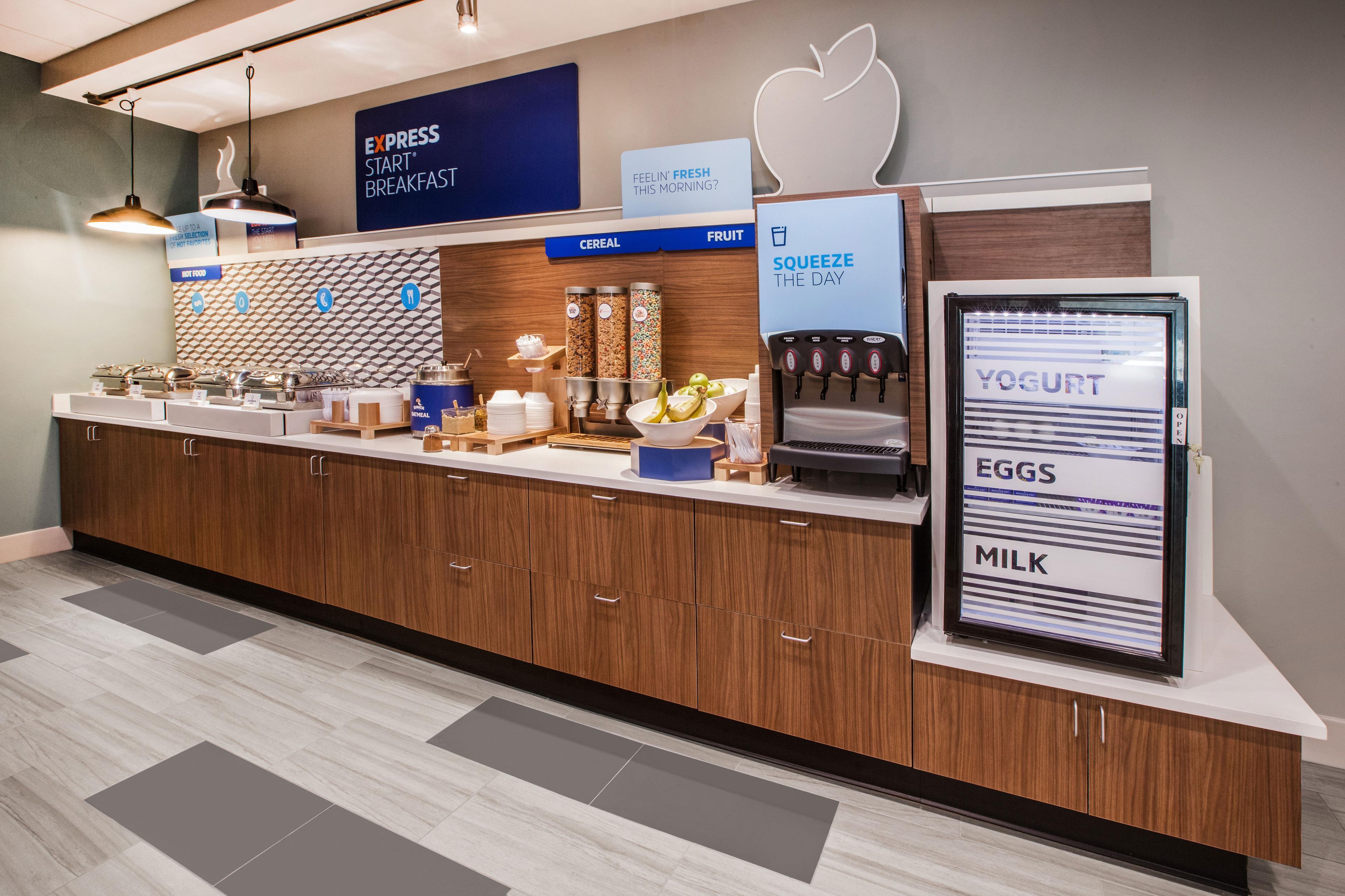 Express & Southport - Area By Ihg Hotel Oak Island