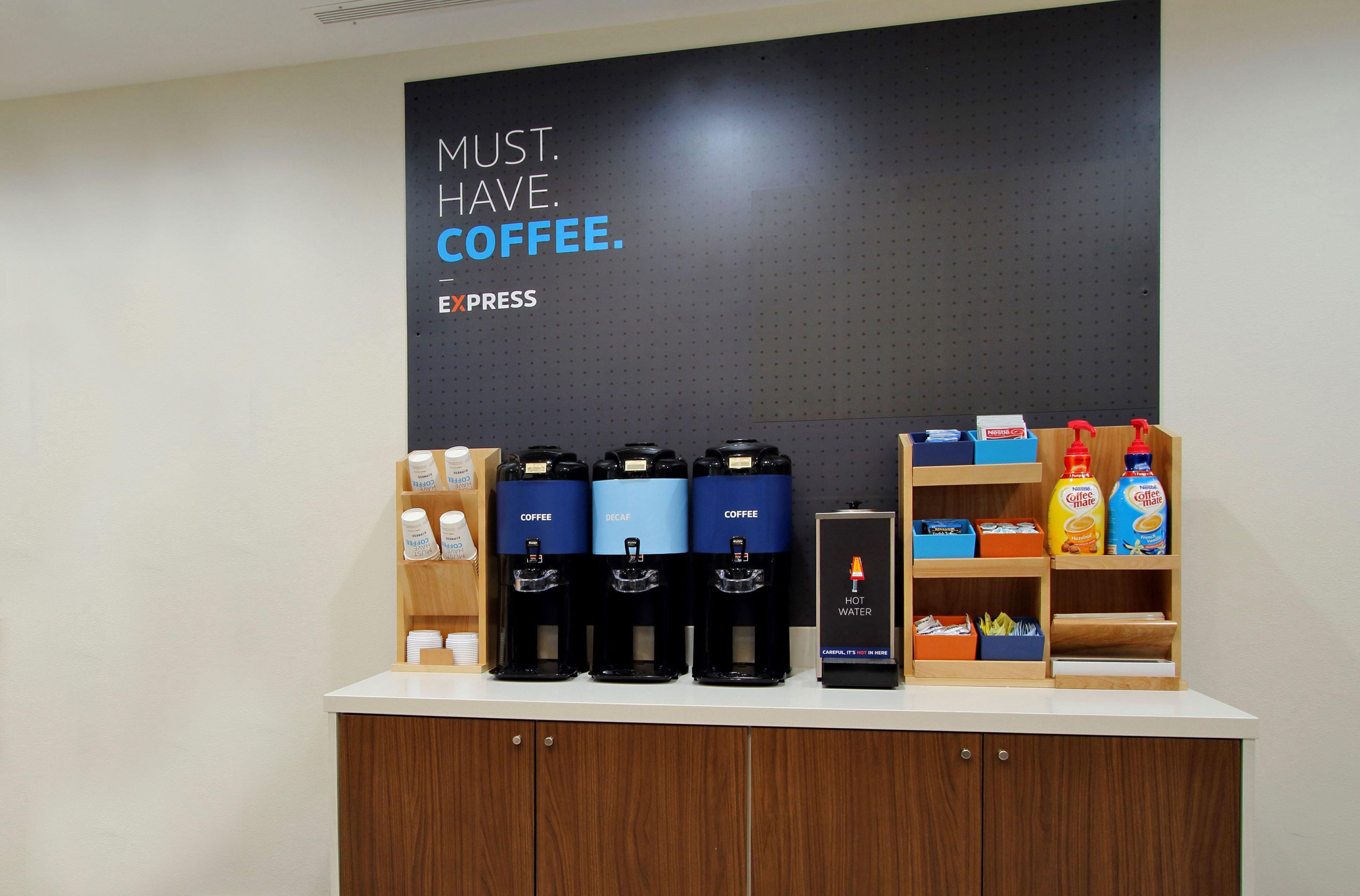 Express & Southport - Area By Ihg Hotel 2*
