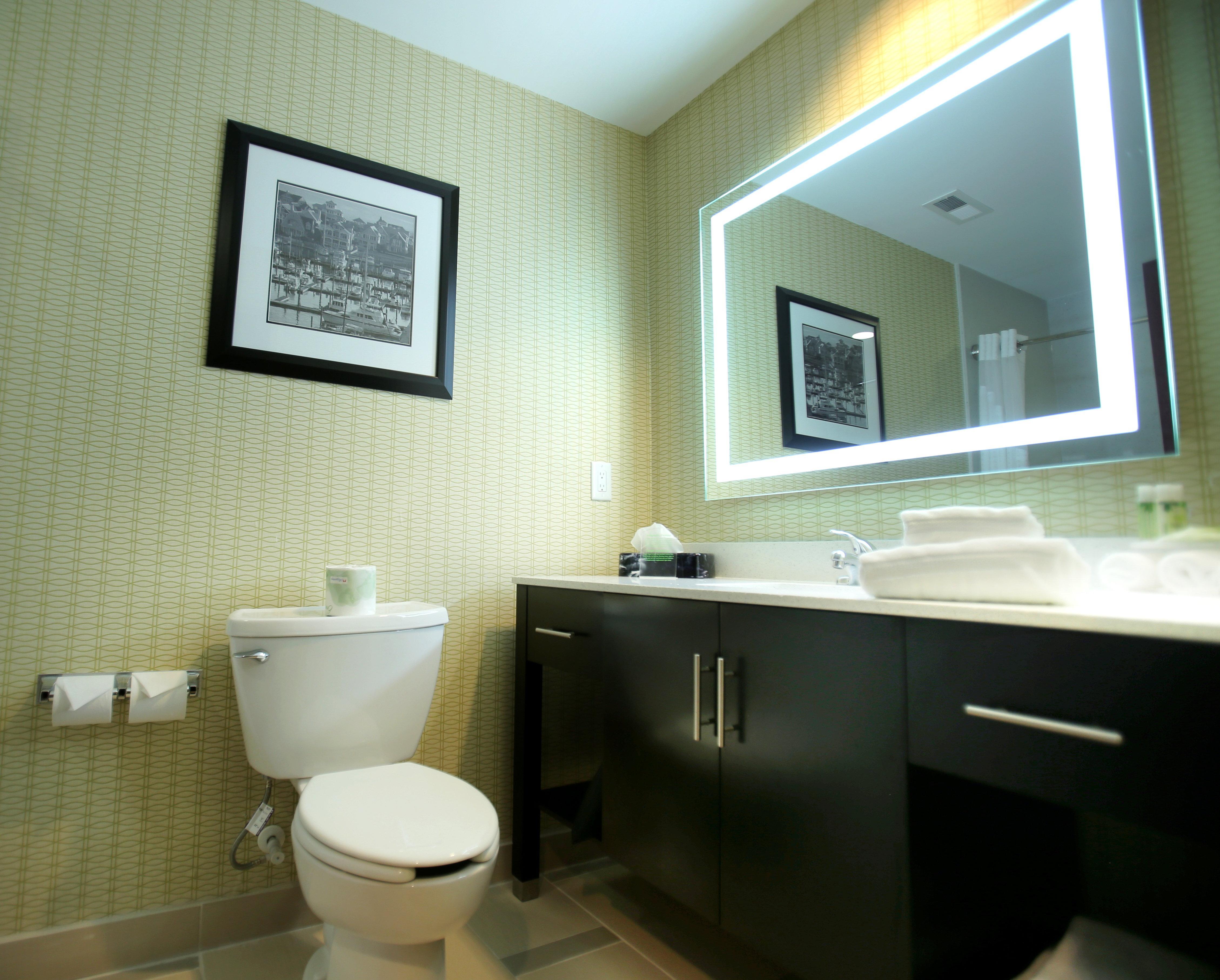 Express & Southport - Area By Ihg 2*